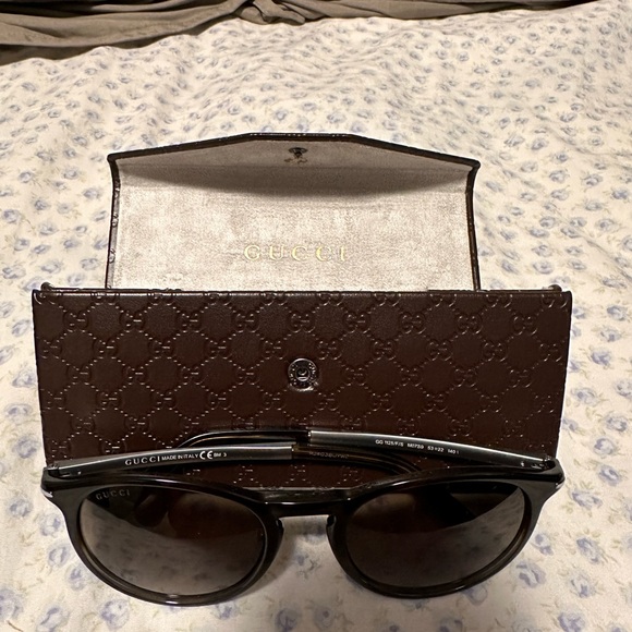 Gucci Sunglasses in very good condition - Picture 5 of 5